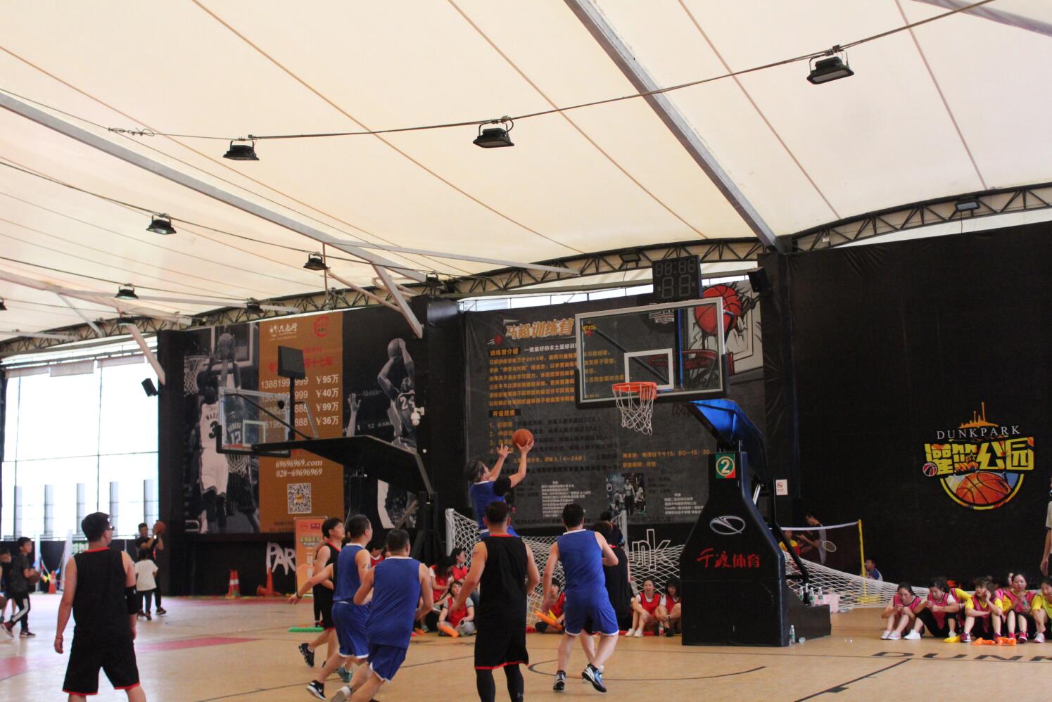 探索之旅 籃球賽事在成都大型活動策劃中的創新與實踐